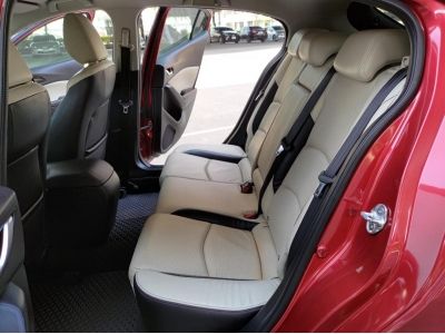 2014 Mazda 3 2.0 SP Sports AT 7456-145 5ประตู Active Driving Display เบาะหนังทูโทน ไม่เคยติดแก็ส สวยพร้อมใช้ เอกสารครบพร้อมโอน เพียง 399000 บาท ซื้อสดไม่มี Vat7% เครดิตดีจัดได้474000 รูปที่ 7